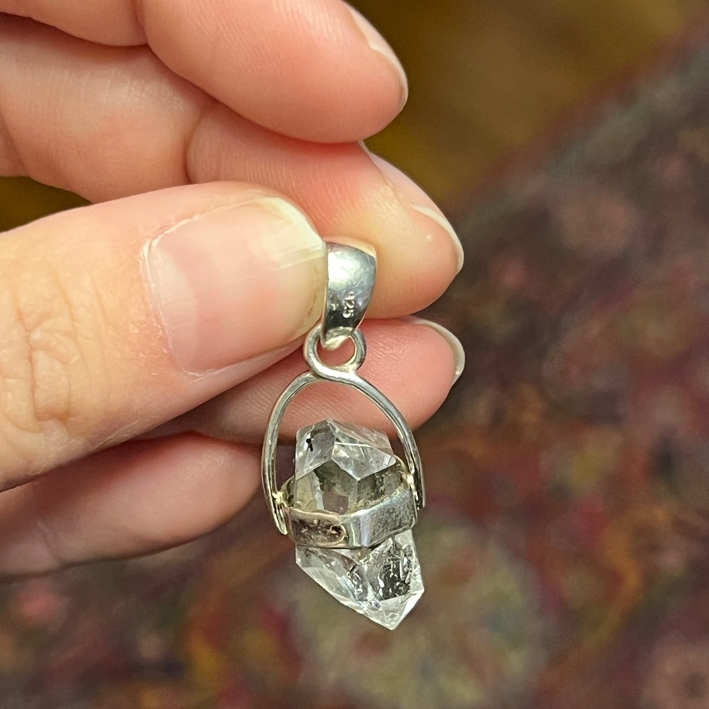 Clear quartz crystal sterling silver pendant - Picture 4 of 4